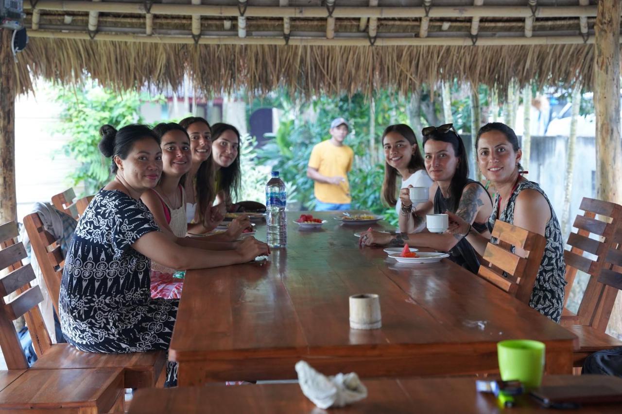 Rasti 2 Homestay Kuta  ภายนอก รูปภาพ