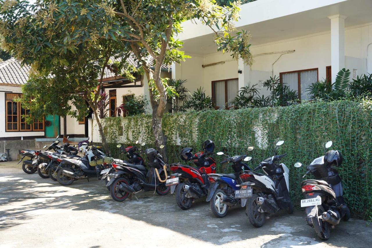 Rasti 2 Homestay Kuta  ภายนอก รูปภาพ