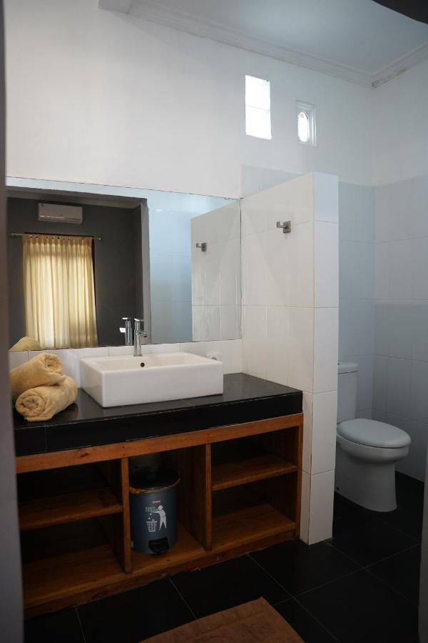 Rasti 2 Homestay Kuta  ภายนอก รูปภาพ