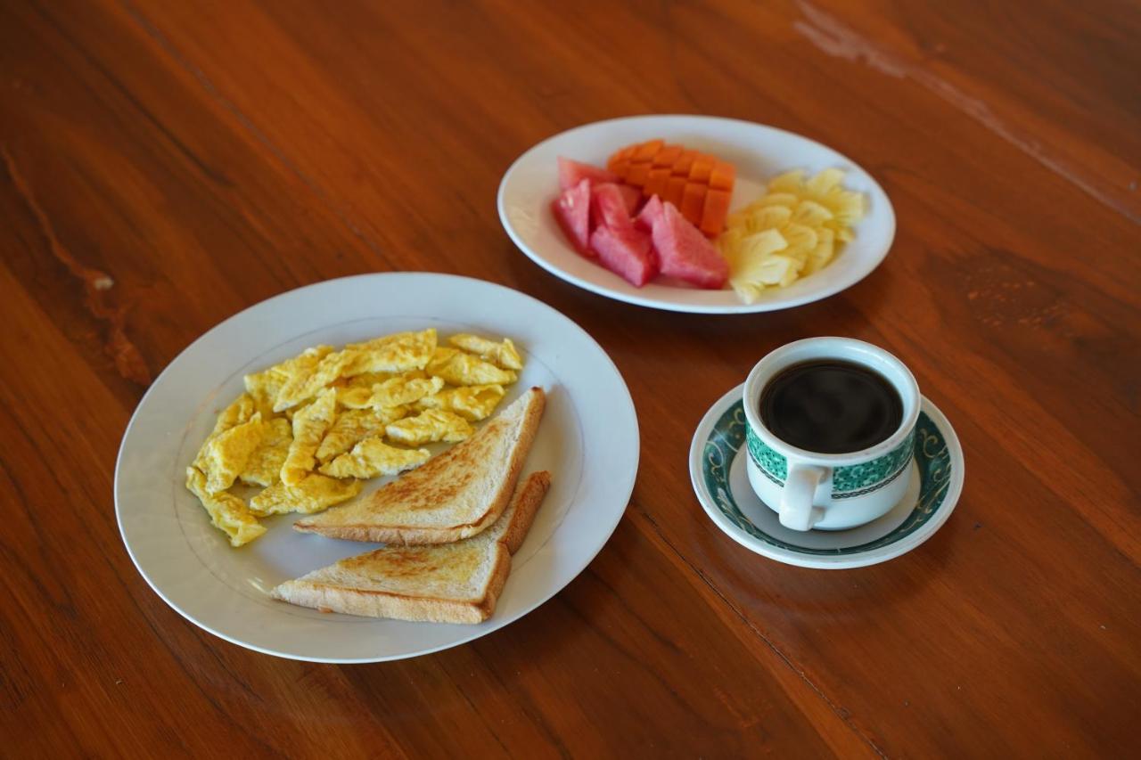 Rasti 2 Homestay Kuta  ภายนอก รูปภาพ