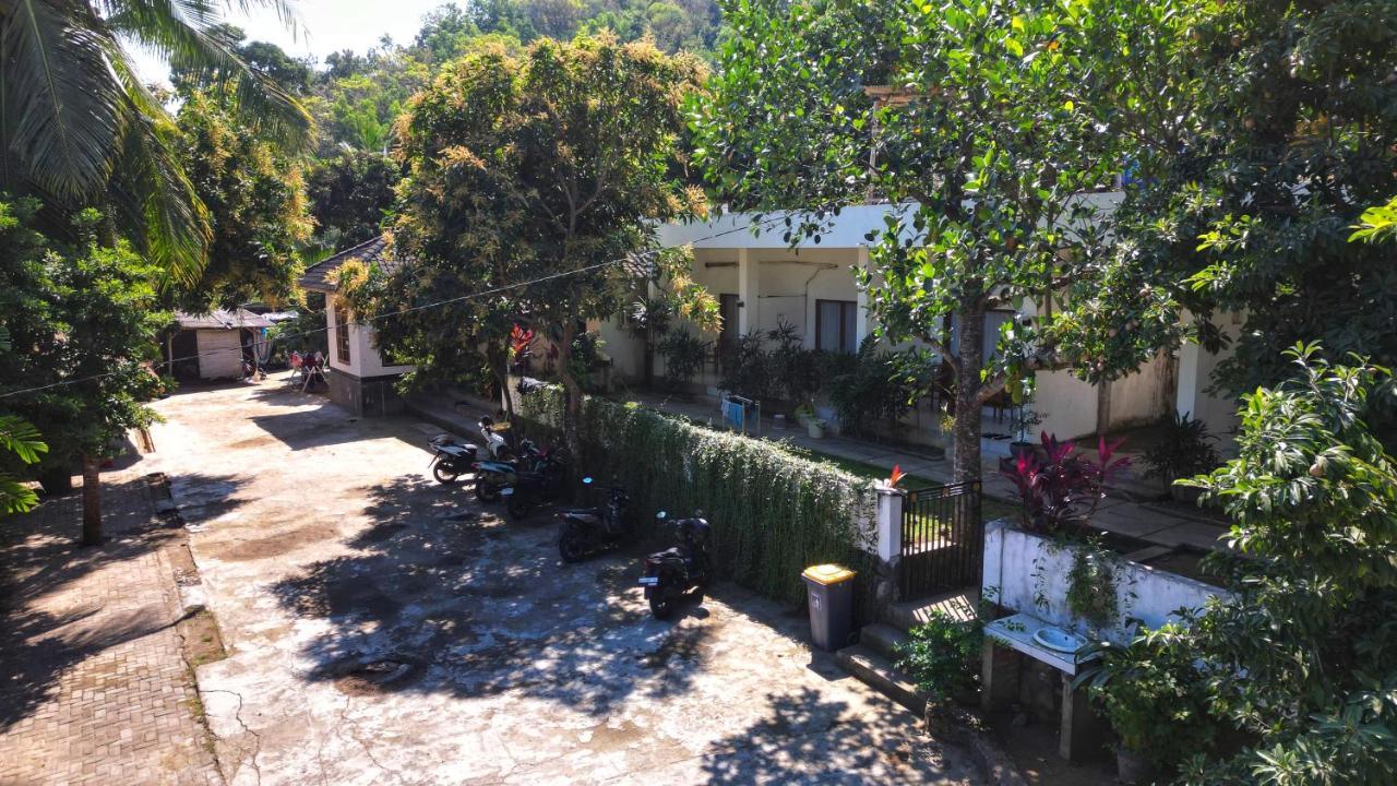 Rasti 2 Homestay Kuta  ภายนอก รูปภาพ