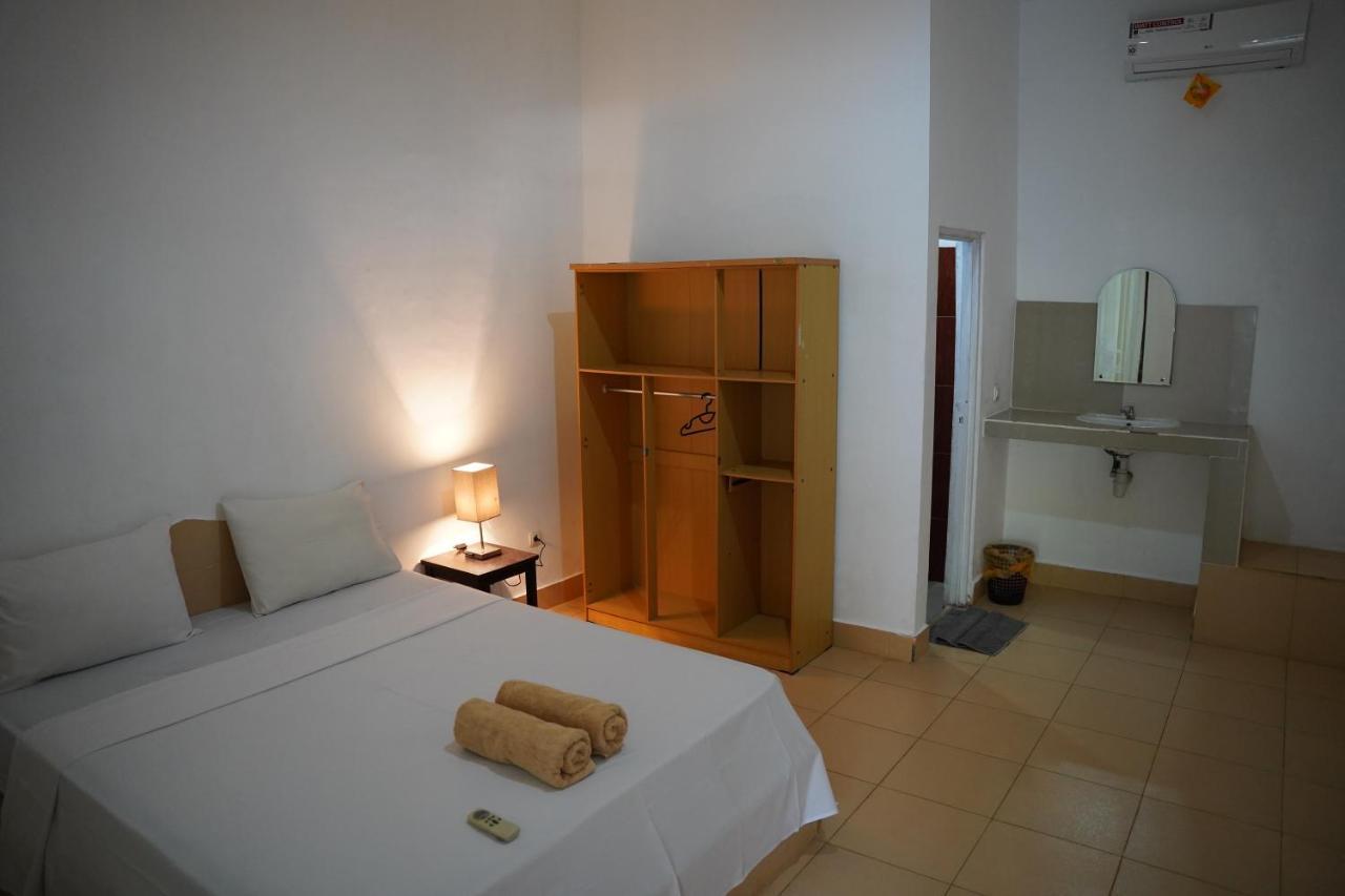 Rasti 2 Homestay Kuta  ภายนอก รูปภาพ